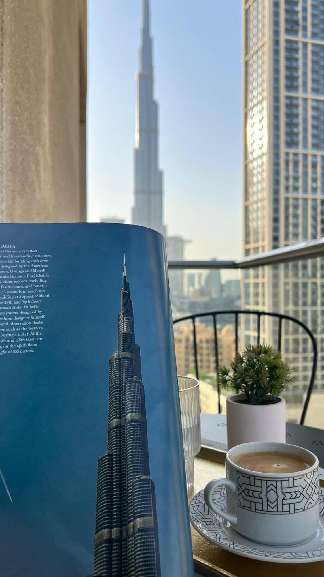Apartment Stunning Burj And Fountain View - 2br Dubai