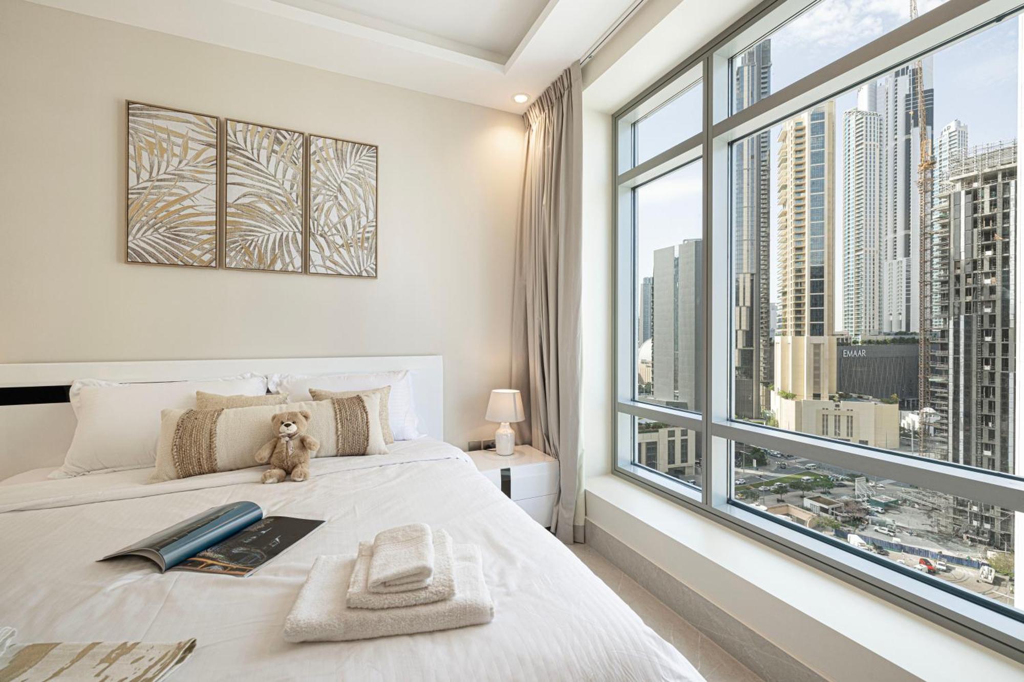Stunning Burj And Fountain View - 2br Apartment *