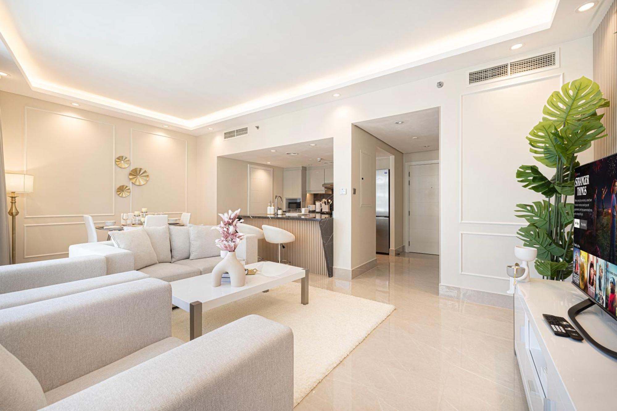 Stunning Burj And Fountain View - 2br Apartment *