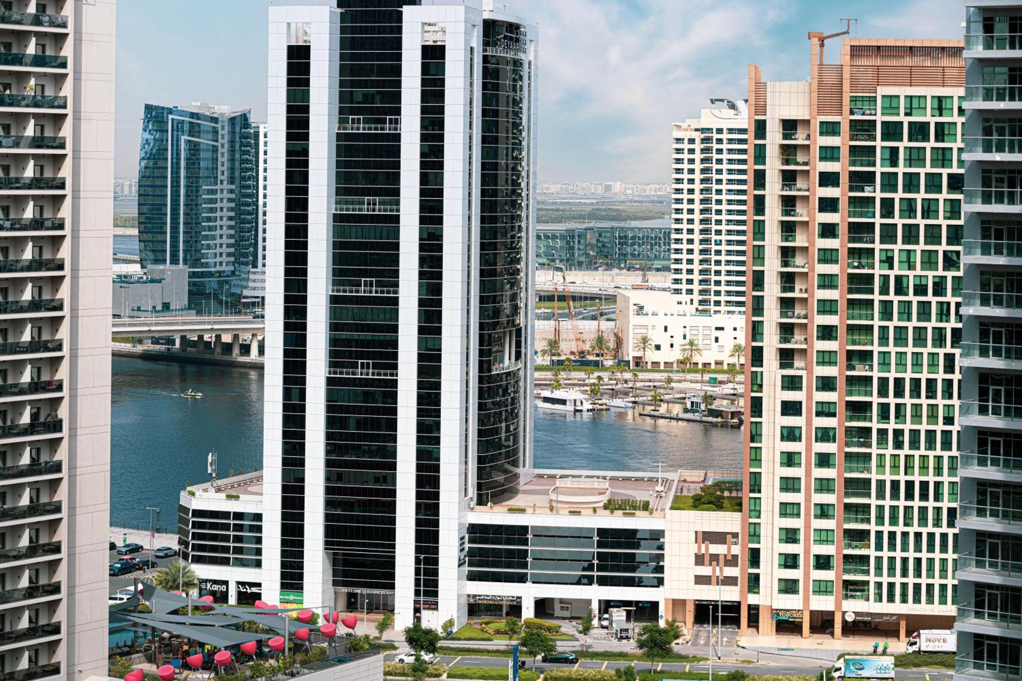 Stunning Burj And Fountain View - 2br Apartment Dubai