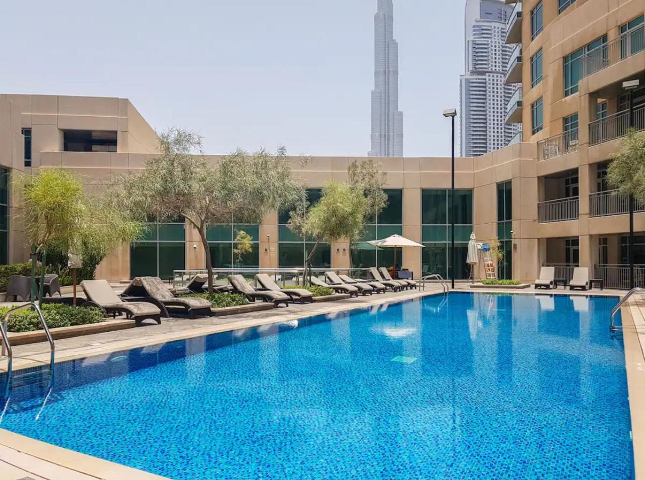 Apartment Stunning Burj And Fountain View - 2br Dubai