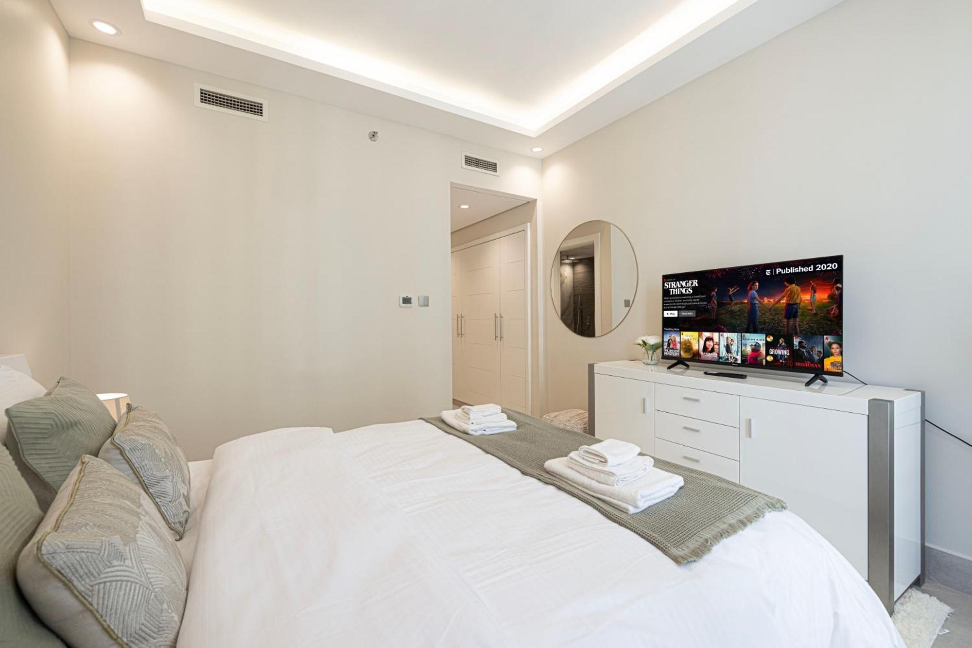 Stunning Burj And Fountain View - 2br Apartment
